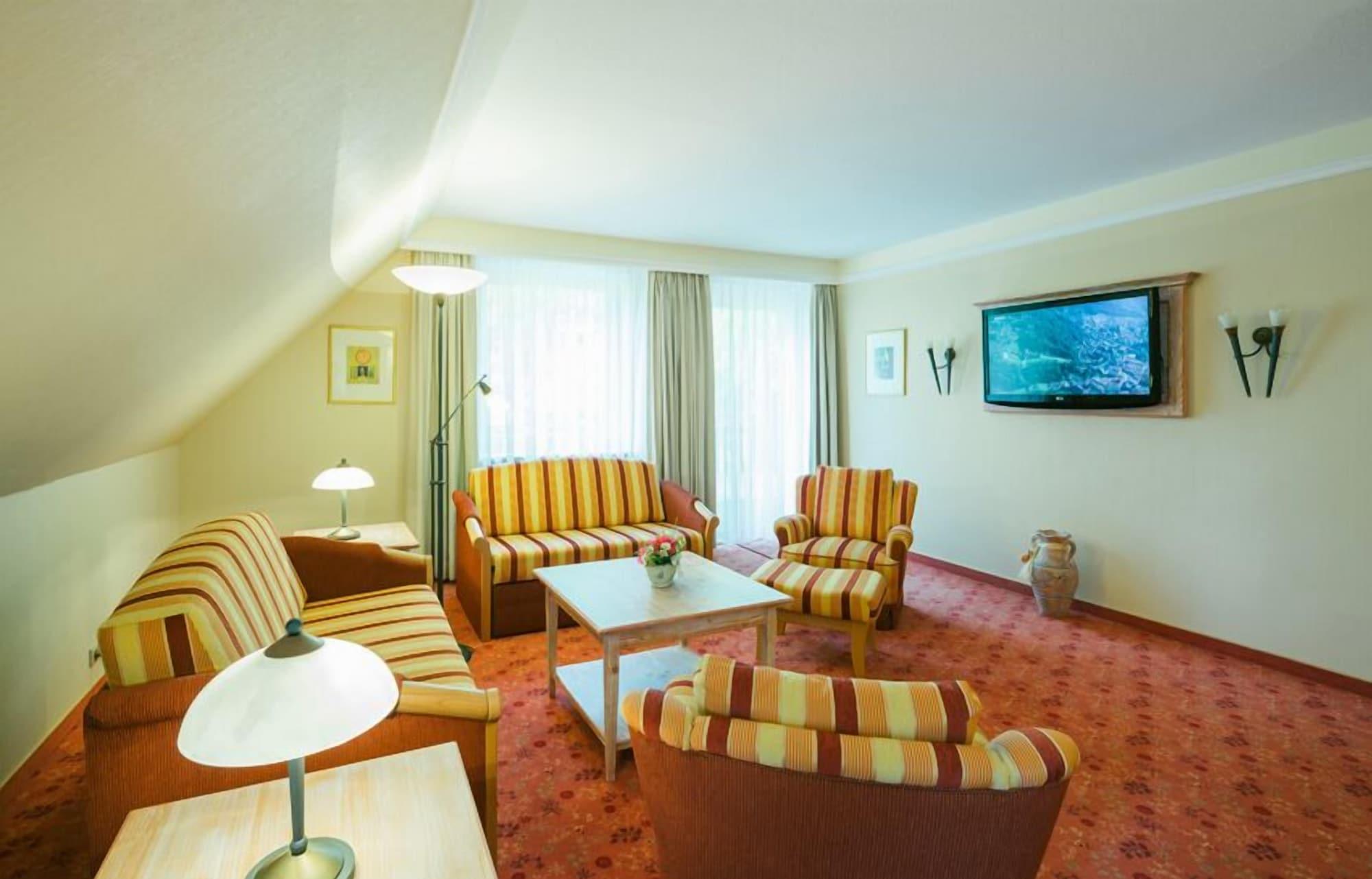 Hotel Landhaus Hoepen Шнефердінген Екстер'єр фото